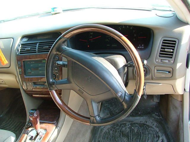 1999 Mitsubishi Diamante