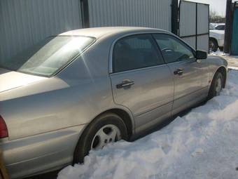 1999 Mitsubishi Diamante Photos