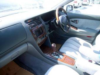 1999 Mitsubishi Diamante Photos
