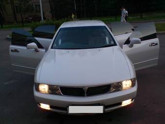 1999 Mitsubishi Diamante Photos