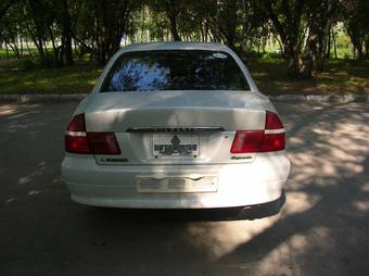 1999 Mitsubishi Diamante Photos