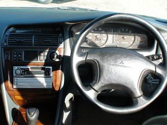 1999 Mitsubishi Diamante Wallpapers