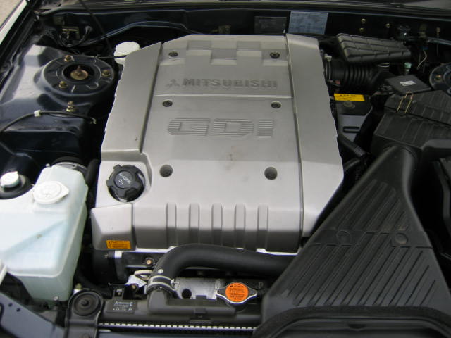 2000 Mitsubishi Diamante Images