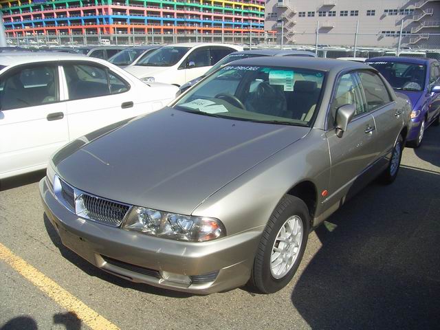 2000 Mitsubishi Diamante Images
