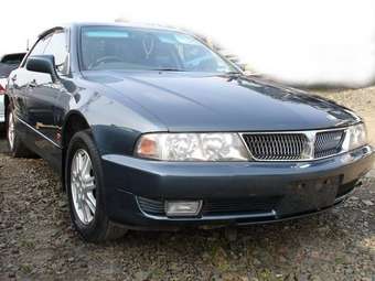 2000 Mitsubishi Diamante Photos