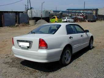 2000 Mitsubishi Diamante Pictures