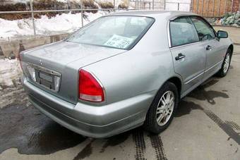 2000 Mitsubishi Diamante Photos