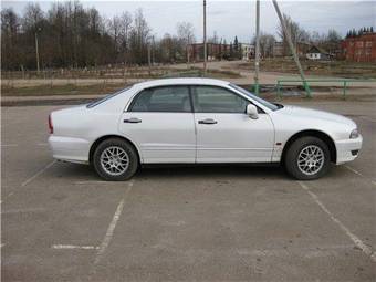 2000 Mitsubishi Diamante Pictures