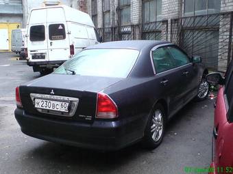 2000 Mitsubishi Diamante Photos
