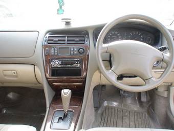 2000 Mitsubishi Diamante Photos