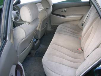 2000 Mitsubishi Diamante Photos