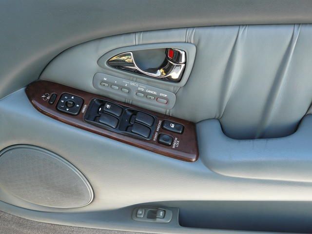 2001 Mitsubishi Diamante