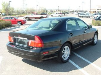 2001 Mitsubishi Diamante Photos
