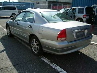 2001 Mitsubishi Diamante Photos