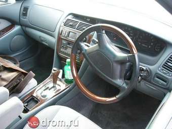 2001 Mitsubishi Diamante Photos