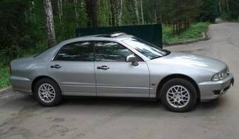 2001 Mitsubishi Diamante Photos