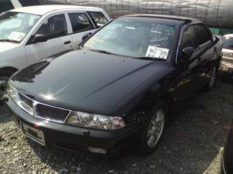 2003 Mitsubishi Diamante Photos