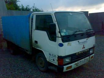 1988 Mitsubishi Dingo Photos