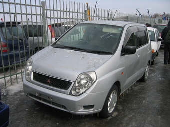 1999 Mitsubishi Dingo