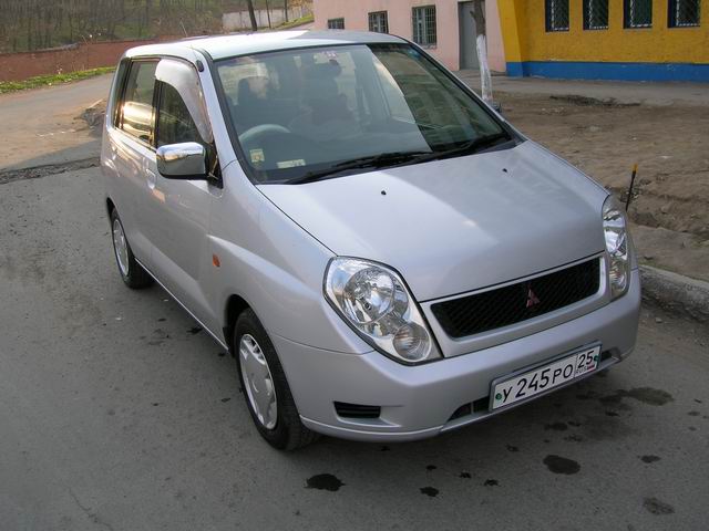 1999 Mitsubishi Dingo