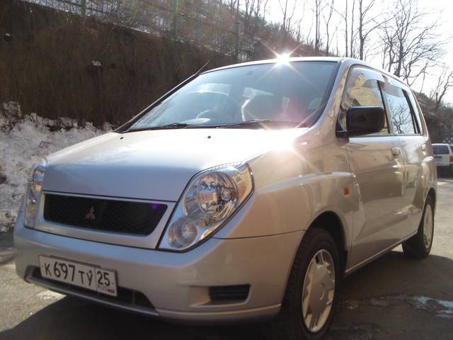 1999 Mitsubishi Dingo