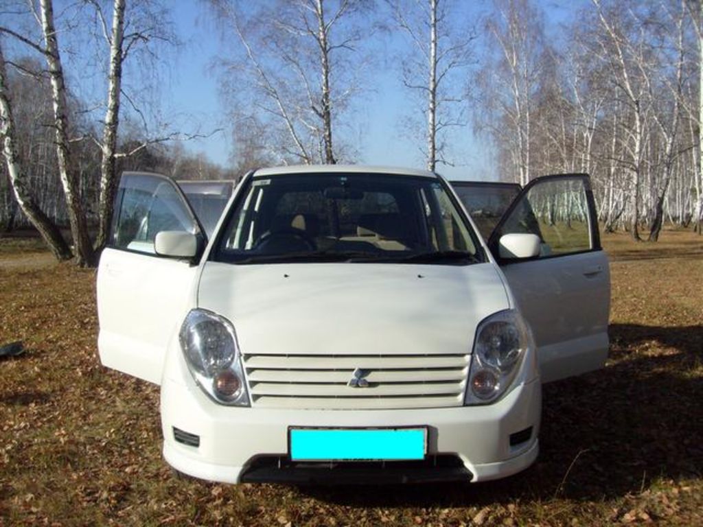 1999 Mitsubishi Dingo
