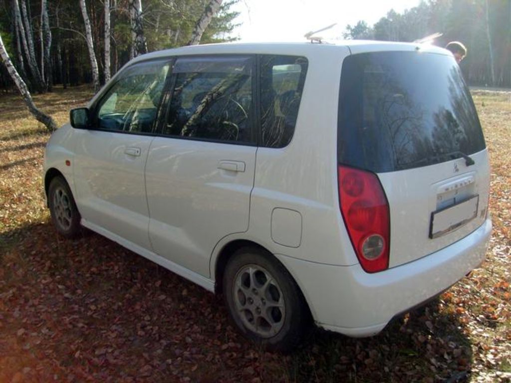 1999 Mitsubishi Dingo
