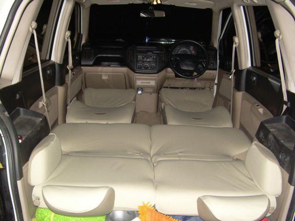 1999 Mitsubishi Dingo