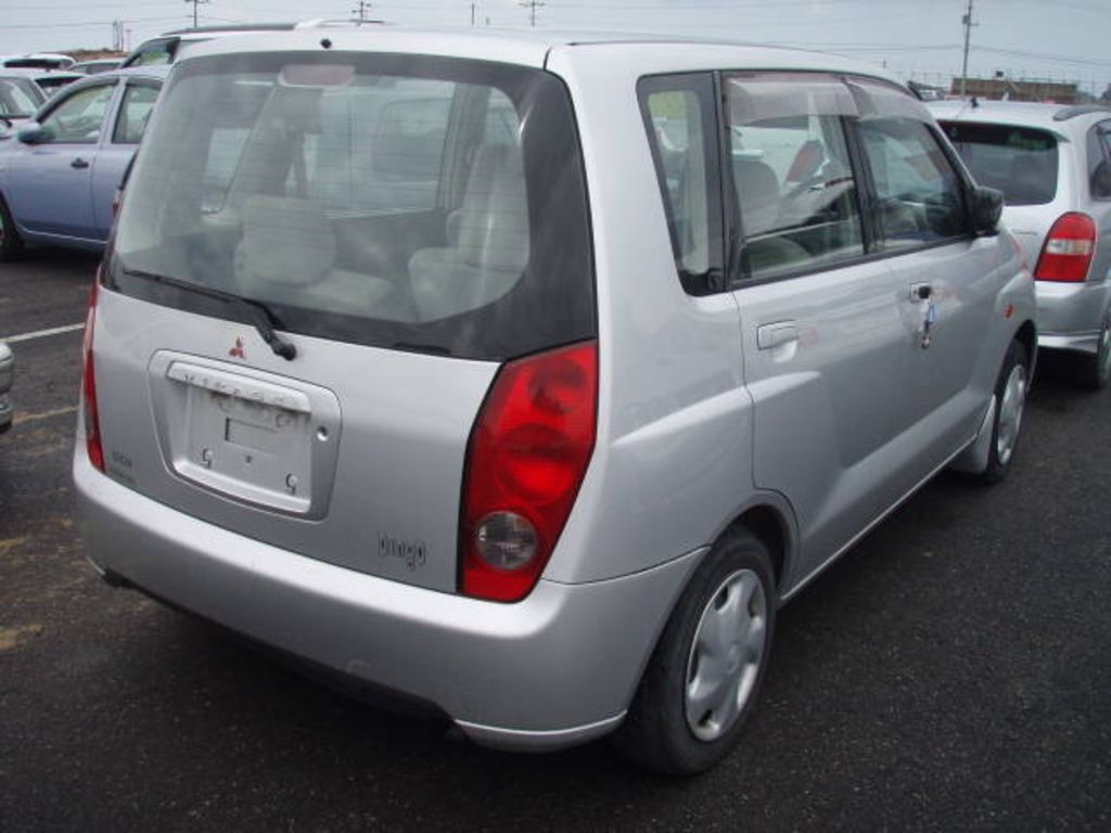 1999 Mitsubishi Dingo