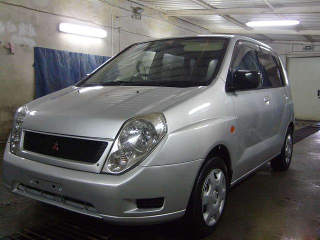 1999 Mitsubishi Dingo