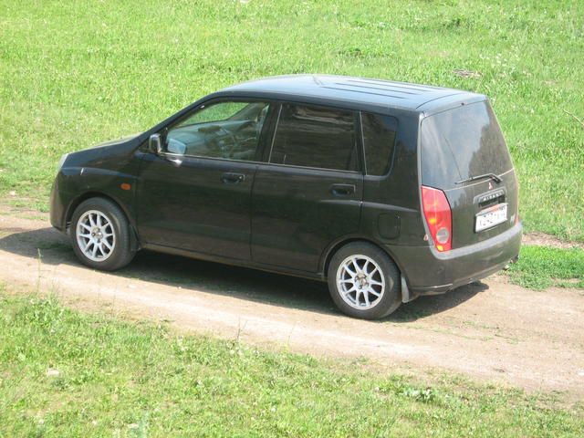 1999 Mitsubishi Dingo