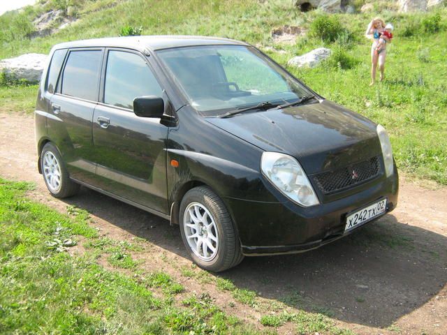 1999 Mitsubishi Dingo