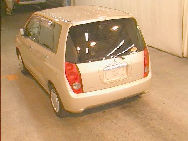 1999 Mitsubishi Dingo Photos