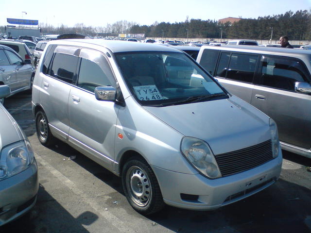 1999 Mitsubishi Dingo