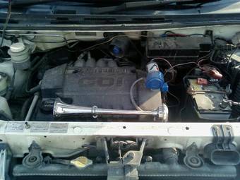 1999 Mitsubishi Dingo Photos