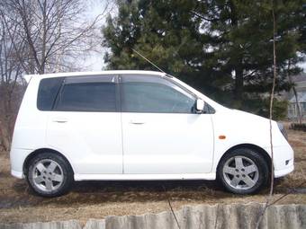 1999 Mitsubishi Dingo Photos