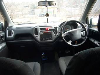1999 Mitsubishi Dingo Pictures