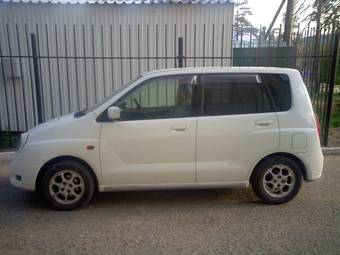1999 Mitsubishi Dingo Pictures