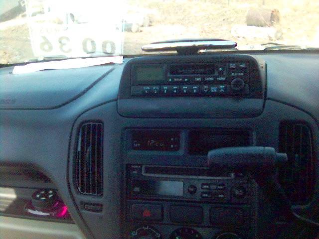 2000 Mitsubishi Dingo