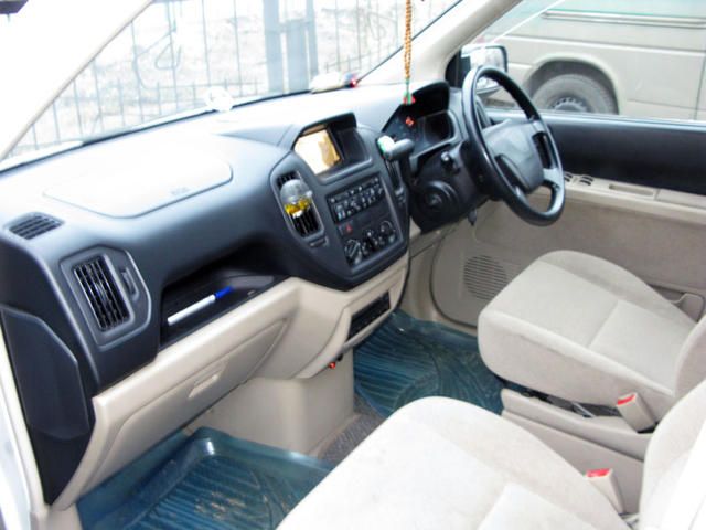 2000 Mitsubishi Dingo