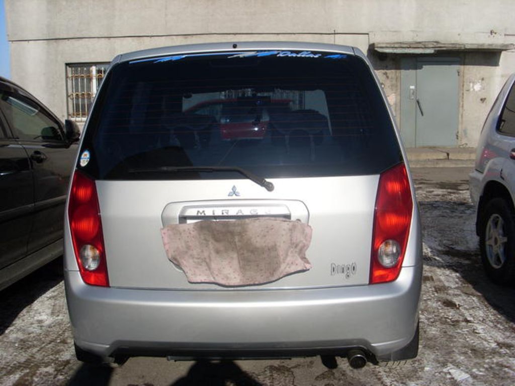 2000 Mitsubishi Dingo