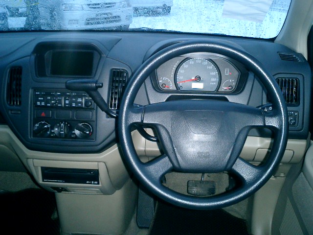 2000 Mitsubishi Dingo Pictures