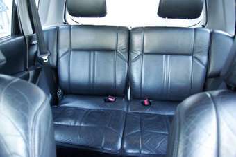 2000 Mitsubishi Dingo Photos