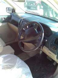 2000 Mitsubishi Dingo Photos