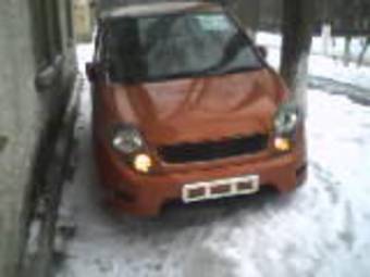2000 Mitsubishi Dingo Pictures