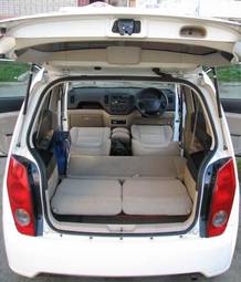 2000 Mitsubishi Dingo Pictures