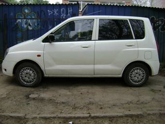 2000 Mitsubishi Dingo For Sale