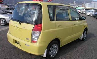 2001 Mitsubishi Dingo