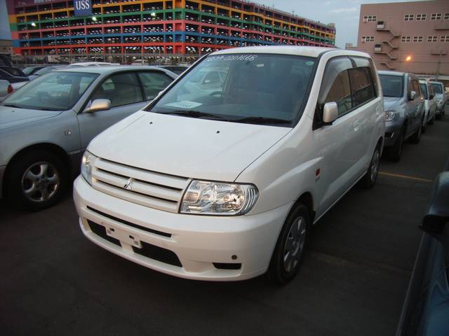 2001 Mitsubishi Dingo