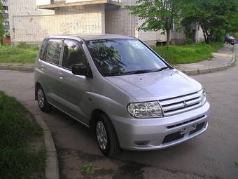 2001 Mitsubishi Dingo